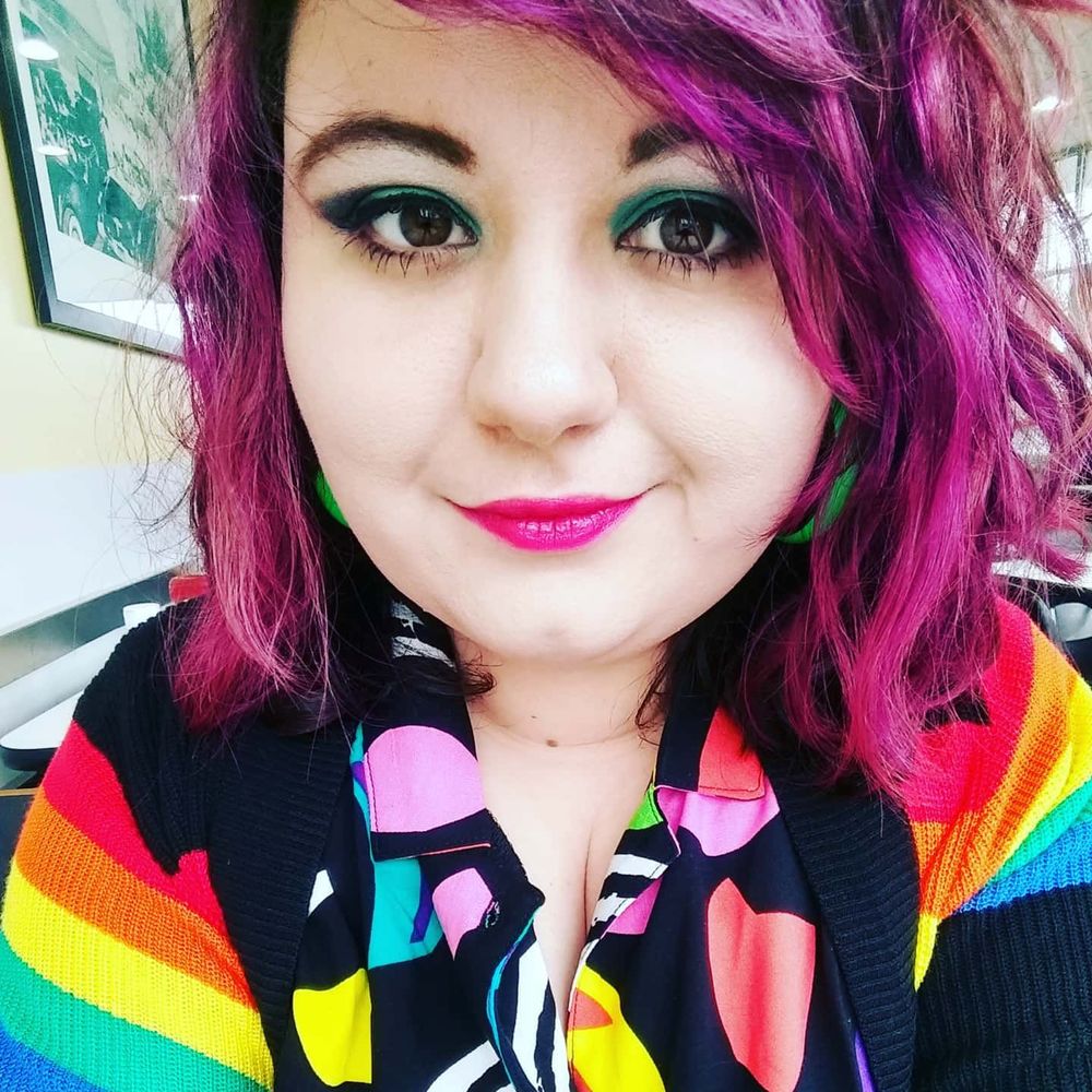 Meet your Posher, Laura